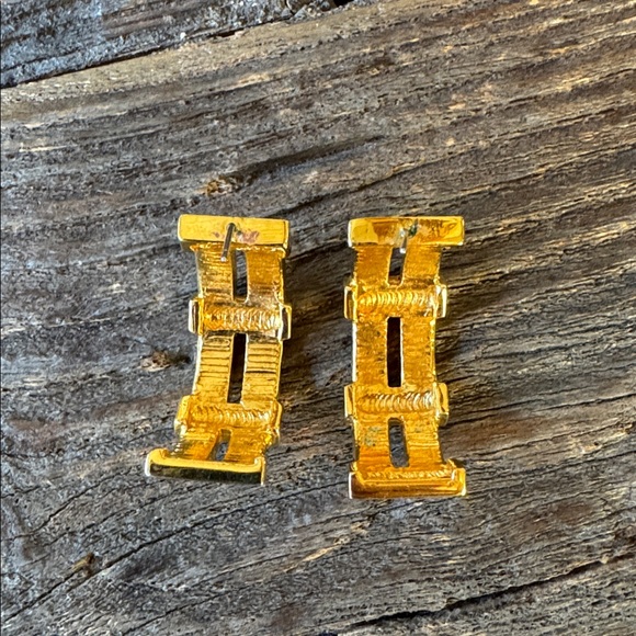 St. John signed gold hoop pierced earrings black enamel EVC - Picture 4 of 6